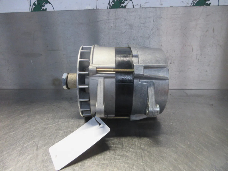 Iveco 0 120 689 524 BOSCH DYNAMO IVECO EURO 2 NIEUWE OP VOORRAAD - Alternátor pro Nákladní auto: obrázek 3 Iveco 0 120 689 524 BOSCH DYNAMO IVECO EURO 2 NIEUWE OP VOORRAAD - Alternátor pro Nákladní auto: obrázek 3
