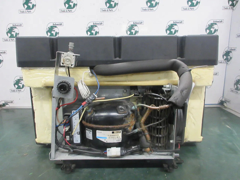 Iveco 5801456393 KOELKAST IVECO HI WAY EURO 6 MODEL 2018 - Elektrický systém pro Nákladní auto: obrázek 4 Iveco 5801456393 KOELKAST IVECO HI WAY EURO 6 MODEL 2018 - Elektrický systém pro Nákladní auto: obrázek 4