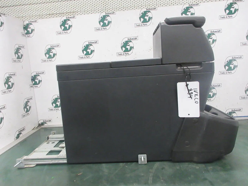 Iveco 5801710338 KOELKAST IVECO HI WAY EURO 6 MODEL 2018 - Elektrický systém pro Nákladní auto: obrázek 2 Iveco 5801710338 KOELKAST IVECO HI WAY EURO 6 MODEL 2018 - Elektrický systém pro Nákladní auto: obrázek 2