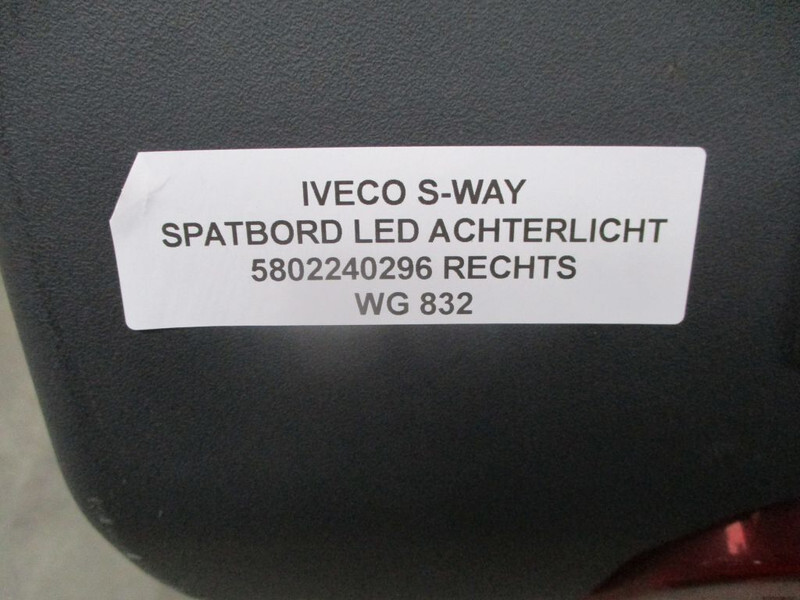 Iveco 5802240296 //41299389/ 41299388 RECHTS LAMP EN SPATBORSMET LED S WAY MODEL 2021 - Zádní svítilna pro Nákladní auto: obrázek 3 Iveco 5802240296 //41299389/ 41299388 RECHTS LAMP EN SPATBORSMET LED S WAY MODEL 2021 - Zádní svítilna pro Nákladní auto: obrázek 3