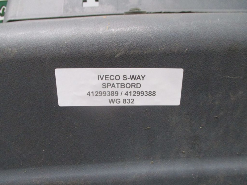 Iveco 5802240296 //41299389/ 41299388 RECHTS LAMP EN SPATBORSMET LED S WAY MODEL 2021 - Zádní svítilna pro Nákladní auto: obrázek 4 Iveco 5802240296 //41299389/ 41299388 RECHTS LAMP EN SPATBORSMET LED S WAY MODEL 2021 - Zádní svítilna pro Nákladní auto: obrázek 4