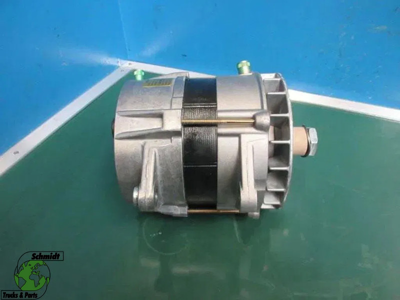 Iveco BOSCH PART NR. 0 120 689 524 T1-28V 53/100A NIEUWE !!! - Alternátor pro Nákladní auto: obrázek 1 Iveco BOSCH PART NR. 0 120 689 524 T1-28V 53/100A NIEUWE !!! - Alternátor pro Nákladní auto: obrázek 1