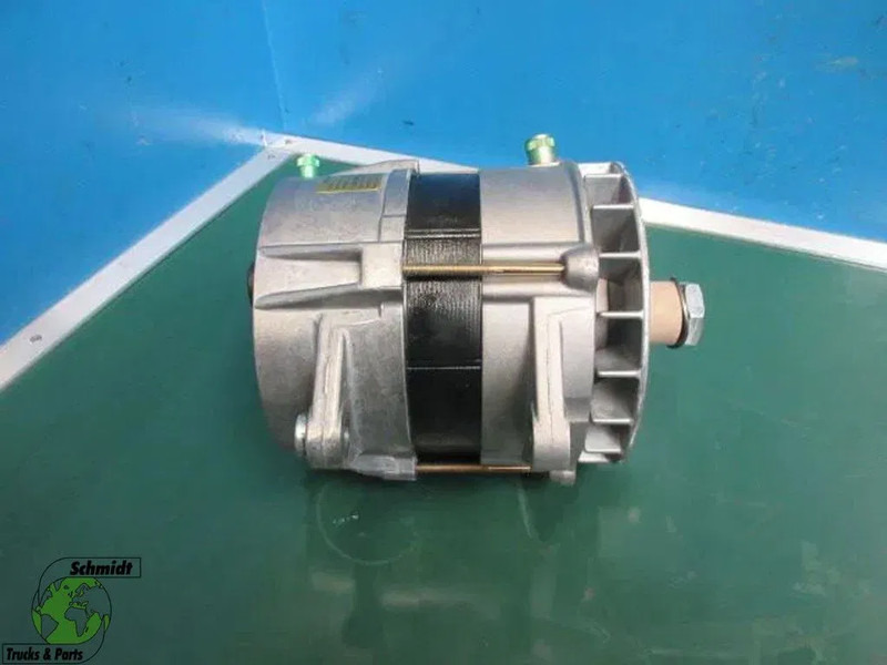 Iveco BOSCH PART NR. 0 120 689 524 T1-28V 53/100A NIEUWE !!! - Alternátor pro Nákladní auto: obrázek 3 Iveco BOSCH PART NR. 0 120 689 524 T1-28V 53/100A NIEUWE !!! - Alternátor pro Nákladní auto: obrázek 3