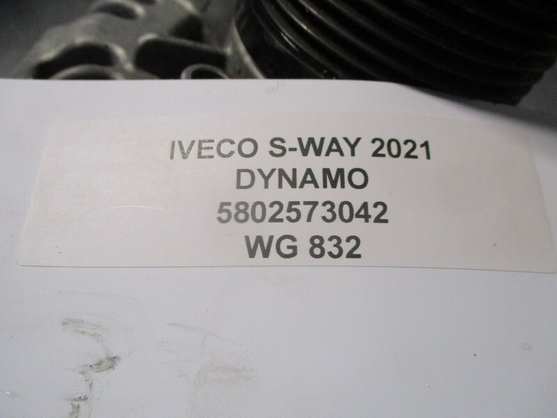 Iveco S-WAY 5802573042 DYNAMO EURO 6 MODEL 2021 - Alternátor pro Nákladní auto: obrázek 2 Iveco S-WAY 5802573042 DYNAMO EURO 6 MODEL 2021 - Alternátor pro Nákladní auto: obrázek 2