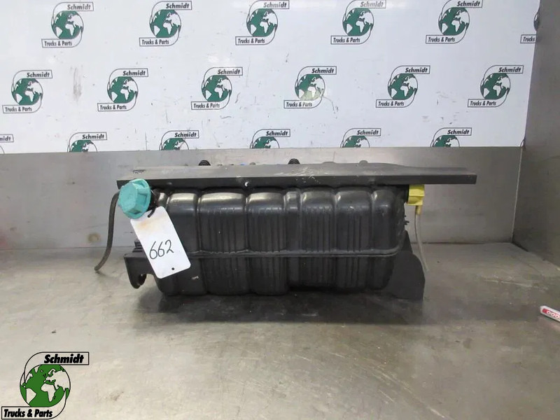 MAN 81.06102-6232/81.06102-6230/81.06102-5028 RADIATEURTANK MAN 18.480 EURO 6 - Chladící systém pro Nákladní auto: obrázek 1 MAN 81.06102-6232/81.06102-6230/81.06102-5028 RADIATEURTANK MAN 18.480 EURO 6 - Chladící systém pro Nákladní auto: obrázek 1