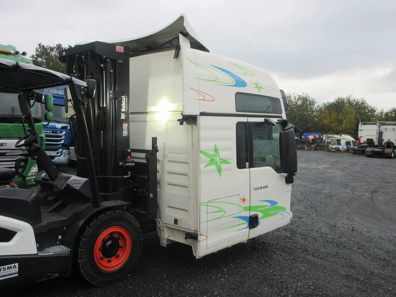 MAN MAN 18.480 CABINE VOOR ONDERDELEN DONOR EURO 5 - Kabina a interiér pro Nákladní auto: obrázek 5 MAN MAN 18.480 CABINE VOOR ONDERDELEN DONOR EURO 5 - Kabina a interiér pro Nákladní auto: obrázek 5
