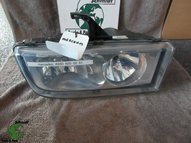 Mercedes-Benz A 940 820 02 61 KOPLAMP AXOR ATEGO NIEUWE OP VOORRAAD RECHTS - Světlomet pro Nákladní auto: obrázek 1 Mercedes-Benz A 940 820 02 61 KOPLAMP AXOR ATEGO NIEUWE OP VOORRAAD RECHTS - Světlomet pro Nákladní auto: obrázek 1