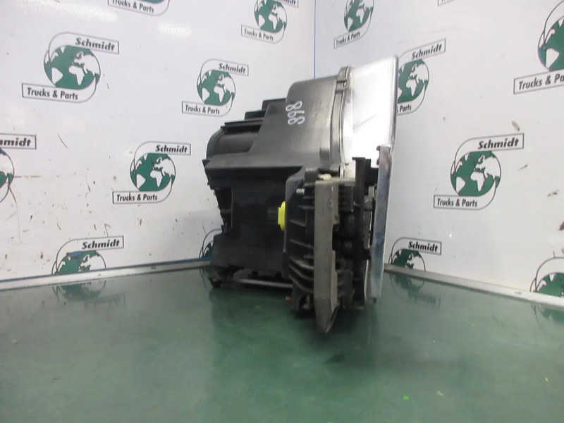 Mercedes-Benz A 960 820 03 39 KOPLAMP MERCEDES 1845 MP 4 RECHTS EURO 6 - Světlomet pro Nákladní auto: obrázek 4 Mercedes-Benz A 960 820 03 39 KOPLAMP MERCEDES 1845 MP 4 RECHTS EURO 6 - Světlomet pro Nákladní auto: obrázek 4