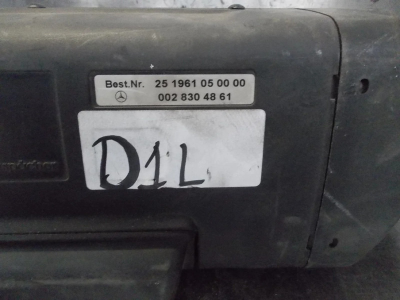 Mercedes-Benz D1L P A 002 830 48 61 STANDKACHEL - Topení/ Ventilace pro Nákladní auto: obrázek 3 Mercedes-Benz D1L P A 002 830 48 61 STANDKACHEL - Topení/ Ventilace pro Nákladní auto: obrázek 3