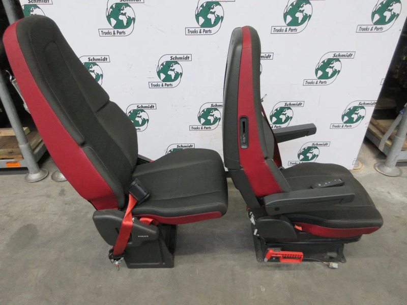 Volvo 22040056 // 84165773 // 21433067// 82201655 STOELEN SET VOLVO FH 460 EURO 6 MODEL 2018 - Sedaček pro Nákladní auto: obrázek 4 Volvo 22040056 // 84165773 // 21433067// 82201655 STOELEN SET VOLVO FH 460 EURO 6 MODEL 2018 - Sedaček pro Nákladní auto: obrázek 4