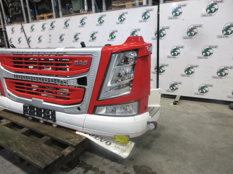 Volvo 22239219 // 22239217 // 84172098 COMPLETEN VOOR KOP VOLVO FM 420 EURO 6 - Nárazník pro Nákladní auto: obrázek 2 Volvo 22239219 // 22239217 // 84172098 COMPLETEN VOOR KOP VOLVO FM 420 EURO 6 - Nárazník pro Nákladní auto: obrázek 2