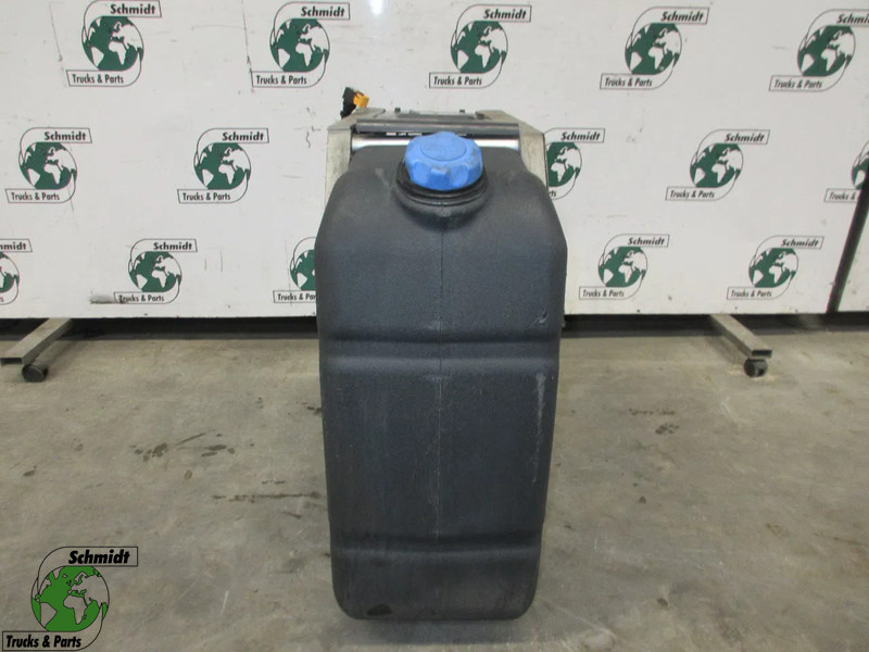 Volvo 23225656 // 24047642 AD BLUE TANK VOLVO FM 330 EURO 6 MODEL 2023 - Palivová nádrž pro Nákladní auto: obrázek 1 Volvo 23225656 // 24047642 AD BLUE TANK VOLVO FM 330 EURO 6 MODEL 2023 - Palivová nádrž pro Nákladní auto: obrázek 1