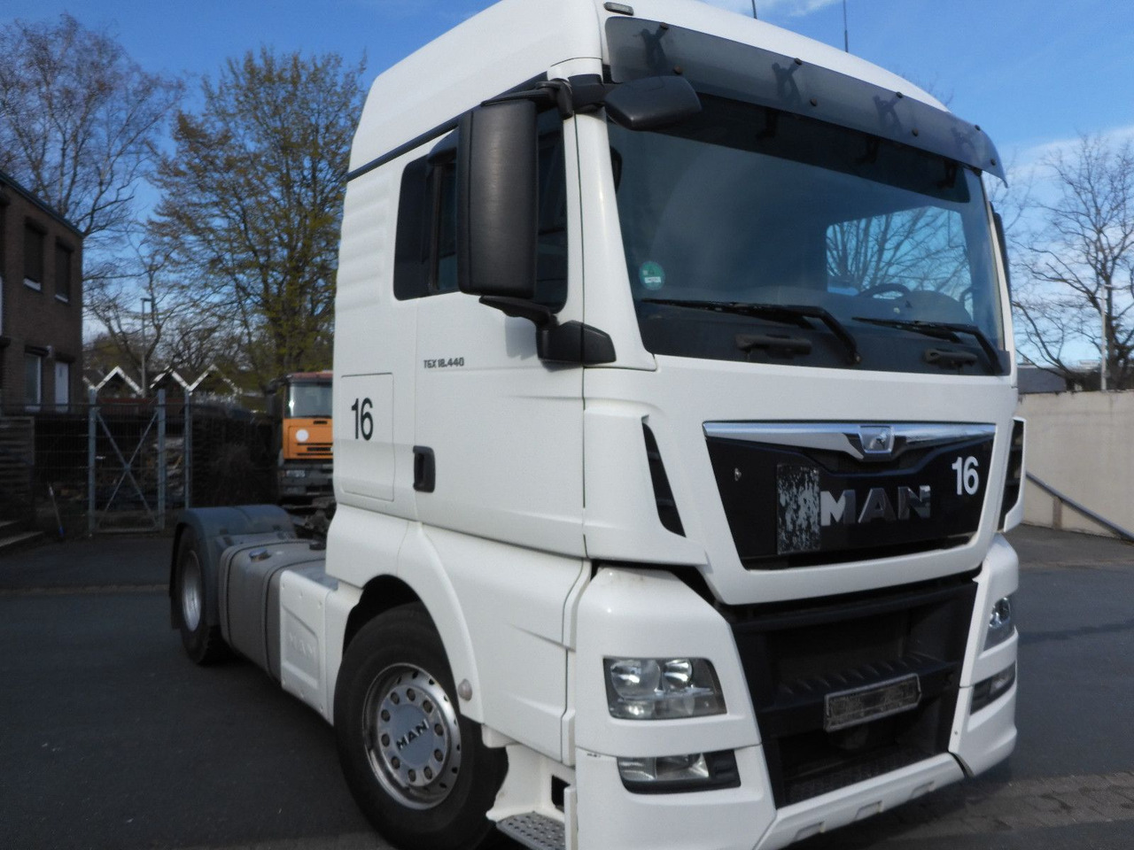 MAN TGX 18.440 Kipphydraulik + Fernverkehr - Tahač: obrázek 2 MAN TGX 18.440 Kipphydraulik + Fernverkehr - Tahač: obrázek 2