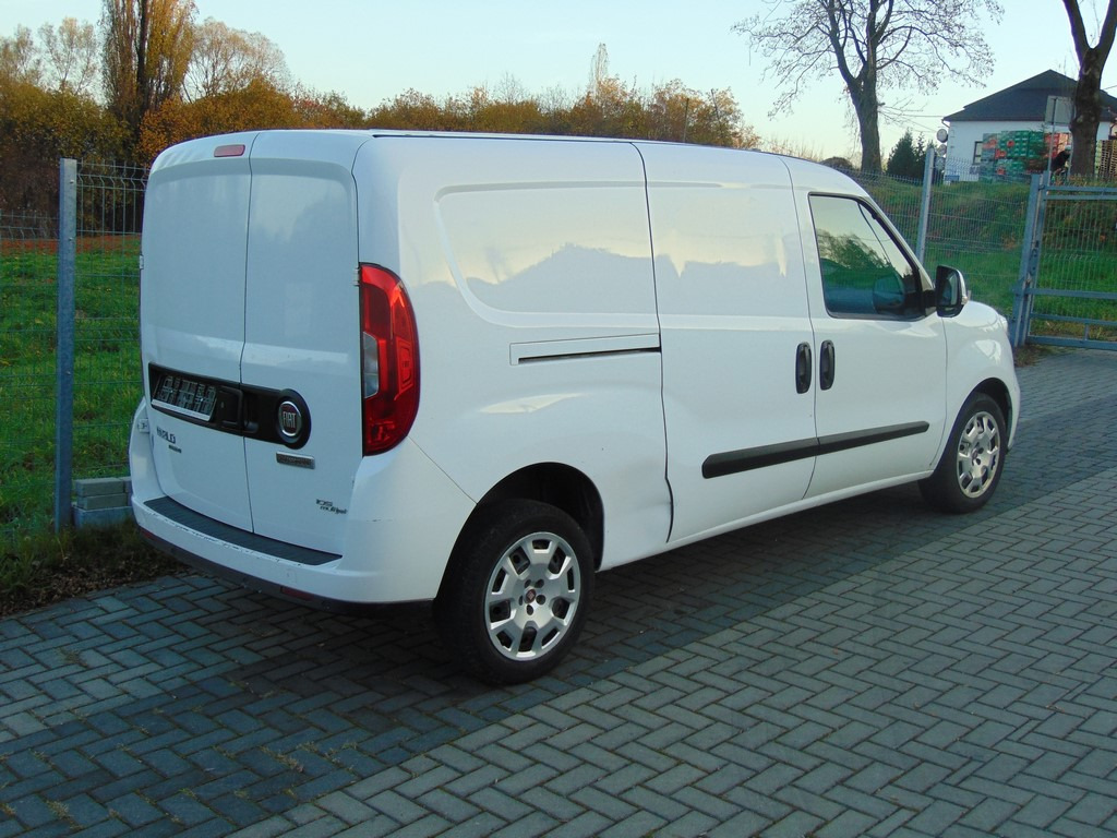 FIAT Doblo 1,6 MultiJet 105KM MAXI MAX - Malá dodávka: obrázek 4 FIAT Doblo 1,6 MultiJet 105KM MAXI MAX - Malá dodávka: obrázek 4