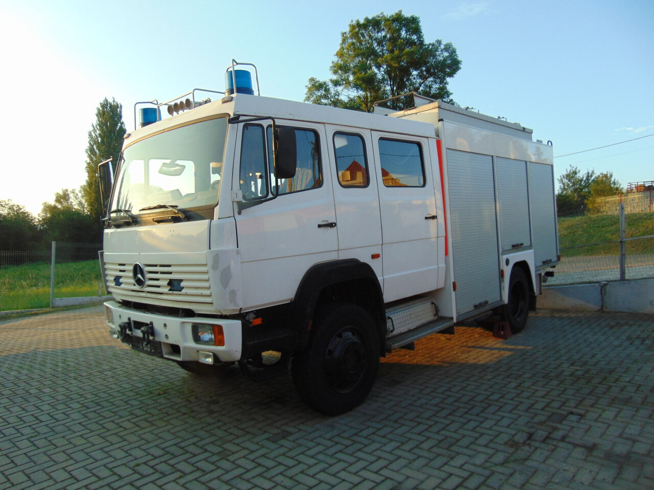 MERCEDES-BENZ 1124AF 4x4 MAGIRUS - Komunální/ Speciální technika: obrázek 1 MERCEDES-BENZ 1124AF 4x4 MAGIRUS - Komunální/ Speciální technika: obrázek 1