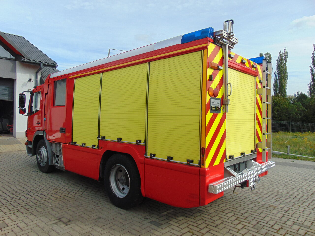 MERCEDES-BENZ Atego 1325F GIMAEX - Hasičský vůz: obrázek 4 MERCEDES-BENZ Atego 1325F GIMAEX - Hasičský vůz: obrázek 4