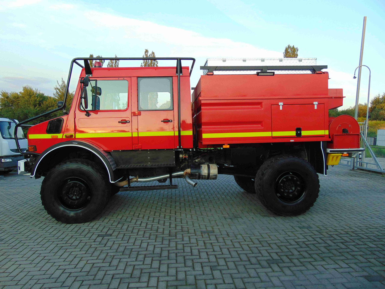 MERCEDES-BENZ Unimog U5000 4x4 DESAUTEL - 5000 WATER !!! - Hasičský vůz: obrázek 5 MERCEDES-BENZ Unimog U5000 4x4 DESAUTEL - 5000 WATER !!! - Hasičský vůz: obrázek 5
