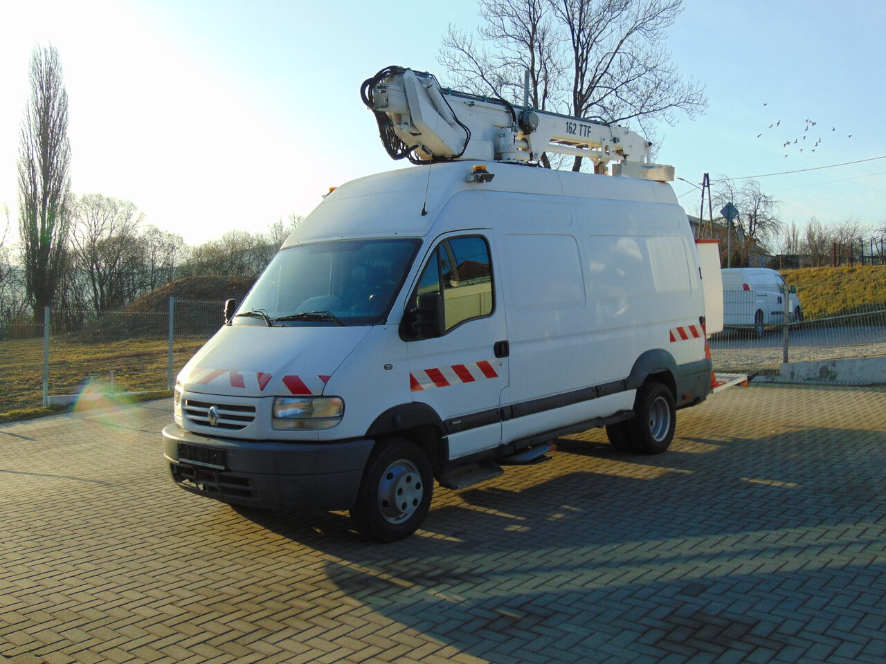 RENAULT Mascott 2,8dCi 110 L2H3 France Elevateur 152TTF 162TTF - Pracovní plošina: obrázek 1 RENAULT Mascott 2,8dCi 110 L2H3 France Elevateur 152TTF 162TTF - Pracovní plošina: obrázek 1