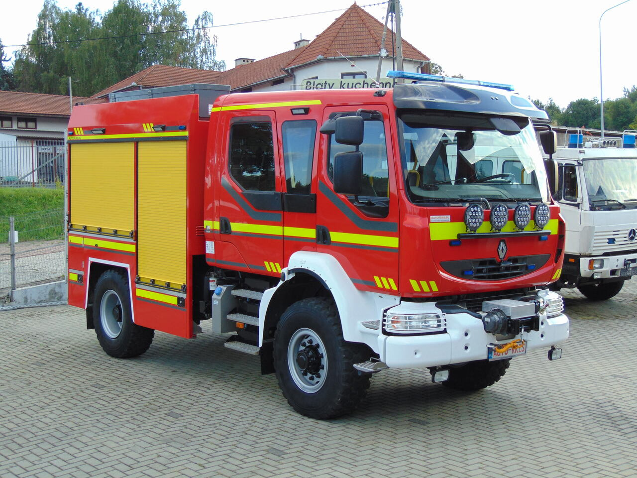 RENAULT Midlum 240DXi 4x4 GIMAEX - Hasičský vůz: obrázek 2 RENAULT Midlum 240DXi 4x4 GIMAEX - Hasičský vůz: obrázek 2