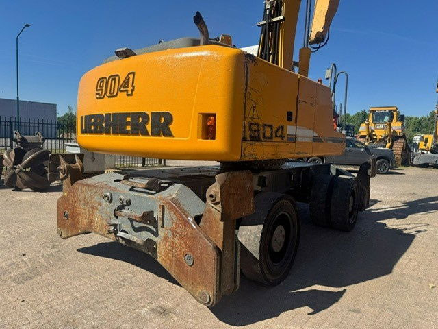 Liebherr A 904 C Litronic + Grab - Překládkové rypadlo: obrázek 4 Liebherr A 904 C Litronic + Grab - Překládkové rypadlo: obrázek 4
