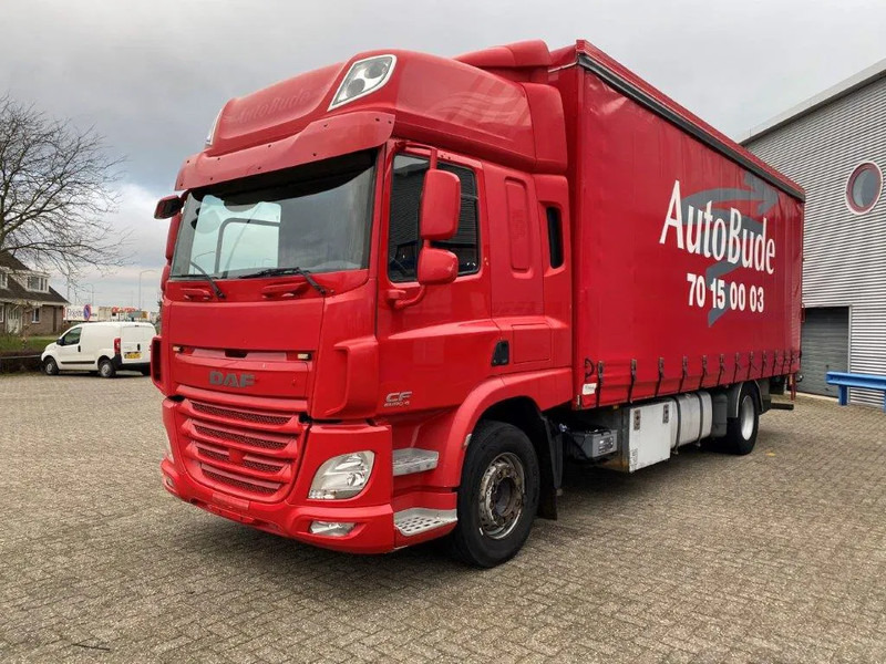 DAF CF400 / CURTAIN SAILS / BIG PLATFORM 2500 KG / DEB / NAVI / FULL-AIR / LWDS / ACC / AUTOMATIC / EURO-6 / 2015 - Skříňový nákladní auto: obrázek 1 DAF CF400 / CURTAIN SAILS / BIG PLATFORM 2500 KG / DEB / NAVI / FULL-AIR / LWDS / ACC / AUTOMATIC / EURO-6 / 2015 - Skříňový nákladní auto: obrázek 1