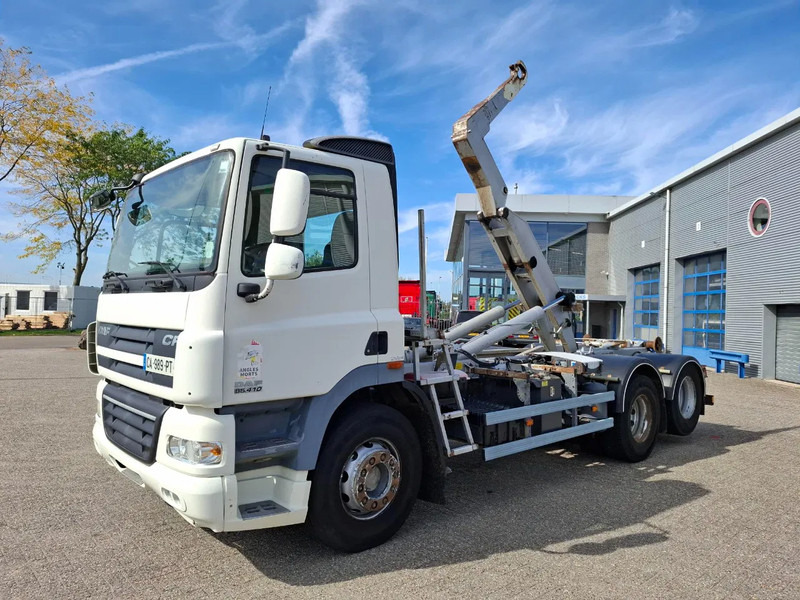 DAF CF85-410 / 6X2 / DEB / DALBY HOOK 15TON / AIRCO / ONLY:744381 KM / MANUAL / EURO-5 / 2012 - Hákový nosič kontejnerů: obrázek 1 DAF CF85-410 / 6X2 / DEB / DALBY HOOK 15TON / AIRCO / ONLY:744381 KM / MANUAL / EURO-5 / 2012 - Hákový nosič kontejnerů: obrázek 1