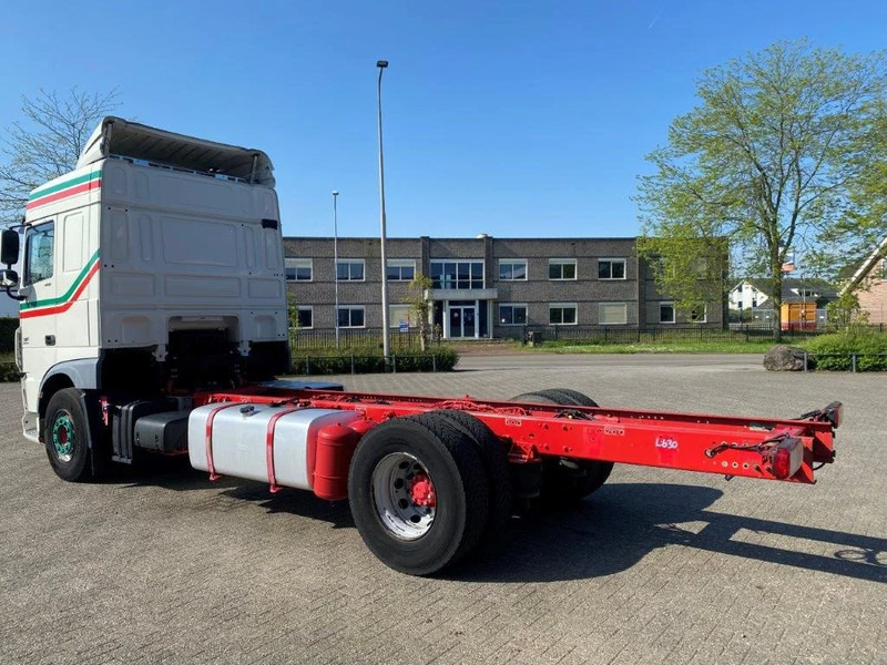 DAF XF106-460 / INTARDER / SPACE CAB / MANUAL / EURO-6 / 2015 - Podvozek s kabinou: obrázek 3 DAF XF106-460 / INTARDER / SPACE CAB / MANUAL / EURO-6 / 2015 - Podvozek s kabinou: obrázek 3