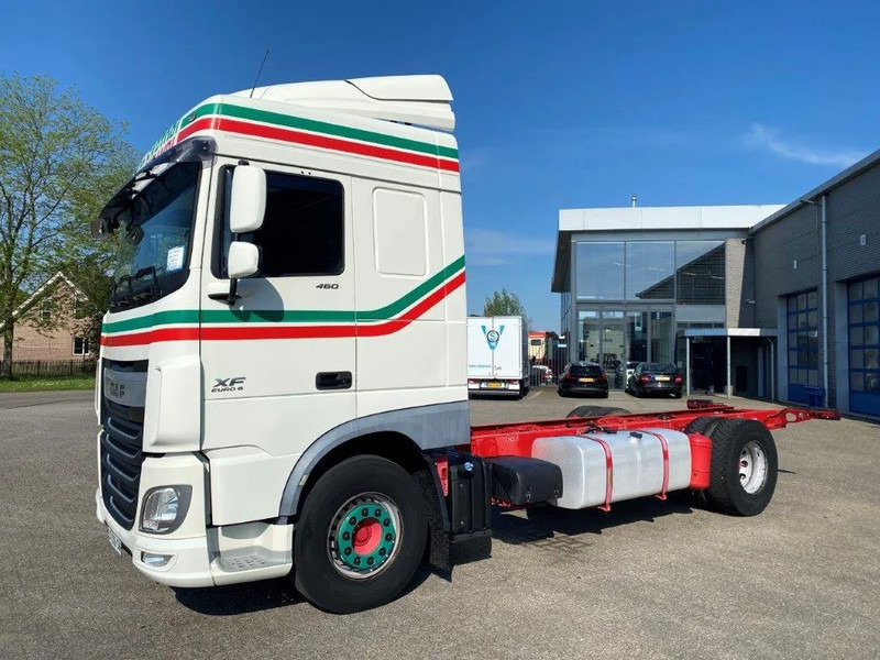 DAF XF106-460 / INTARDER / SPACE CAB / MANUAL / EURO-6 / 2015 - Podvozek s kabinou: obrázek 1 DAF XF106-460 / INTARDER / SPACE CAB / MANUAL / EURO-6 / 2015 - Podvozek s kabinou: obrázek 1