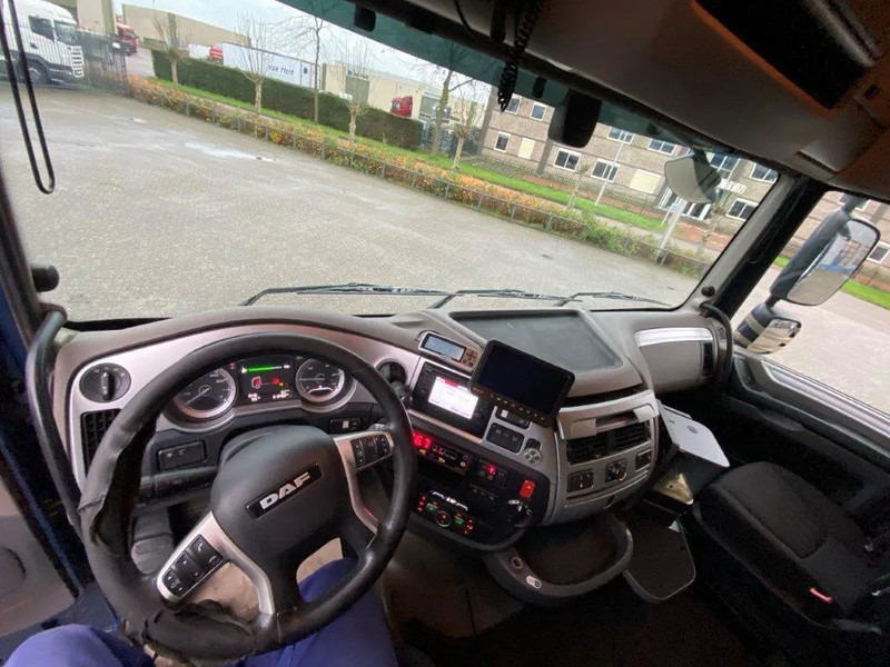 Hákový nosič kontejnerů DAF XF106-530 8X2 / AJK HOOKLIFT 25000KG / 9 TON FRONT AXLE / NAVI / ONLY:612482 KM / SSC / AUTOMATIC / EURO-6 / 2019: obrázek 14