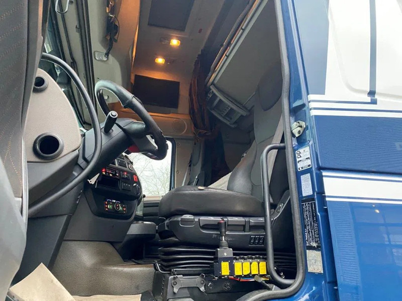 Hákový nosič kontejnerů DAF XF106-530 8X2 / AJK HOOKLIFT 25000KG / 9 TON FRONT AXLE / NAVI / ONLY:612482 KM / SSC / AUTOMATIC / EURO-6 / 2019: obrázek 13