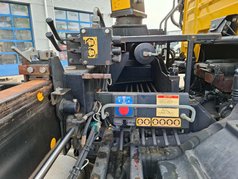 Sklápěč, Auto s hydraulickou rukou MAN TGM 18.250 / 4X4 / NL TRUCK / TUV:30-04-2026 / 118783 KM / HMF 1110 K2 / ROTATOR / GOOD TYRES / FULL-STEEL / DRUM BRAKES / MANUA: obrázek 15 Sklápěč, Auto s hydraulickou rukou MAN TGM 18.250 / 4X4 / NL TRUCK / TUV:30-04-2026 / 118783 KM / HMF 1110 K2 / ROTATOR / GOOD TYRES / FULL-STEEL / DRUM BRAKES / MANUA: obrázek 15