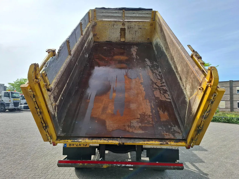 Sklápěč, Auto s hydraulickou rukou MAN TGM 18.250 / 4X4 / NL TRUCK / TUV:30-04-2026 / 118783 KM / HMF 1110 K2 / ROTATOR / GOOD TYRES / FULL-STEEL / DRUM BRAKES / MANUA: obrázek 8 Sklápěč, Auto s hydraulickou rukou MAN TGM 18.250 / 4X4 / NL TRUCK / TUV:30-04-2026 / 118783 KM / HMF 1110 K2 / ROTATOR / GOOD TYRES / FULL-STEEL / DRUM BRAKES / MANUA: obrázek 8