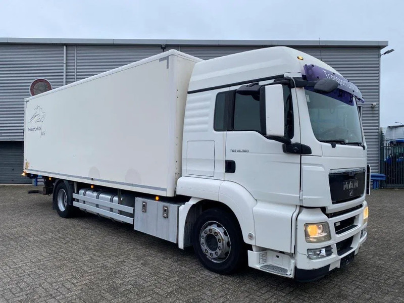 MAN TGS18.360 / HEATED BOX / FULL-AIR / PLATFORM / ONLY:392217 KM / MANUAL / EURO-4 / 2008 - Skříňový nákladní auto: obrázek 2 MAN TGS18.360 / HEATED BOX / FULL-AIR / PLATFORM / ONLY:392217 KM / MANUAL / EURO-4 / 2008 - Skříňový nákladní auto: obrázek 2
