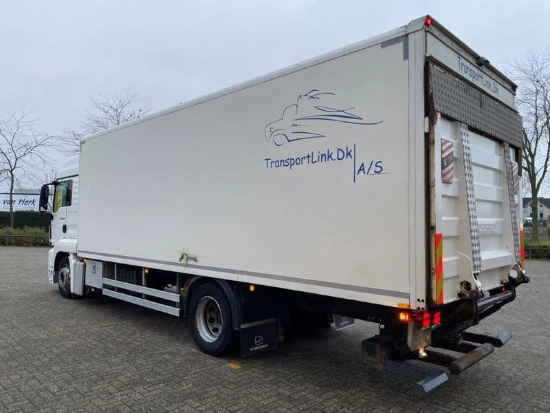 MAN TGS18.360 / HEATED BOX / FULL-AIR / PLATFORM / ONLY:392217 KM / MANUAL / EURO-4 / 2008 - Skříňový nákladní auto: obrázek 3 MAN TGS18.360 / HEATED BOX / FULL-AIR / PLATFORM / ONLY:392217 KM / MANUAL / EURO-4 / 2008 - Skříňový nákladní auto: obrázek 3