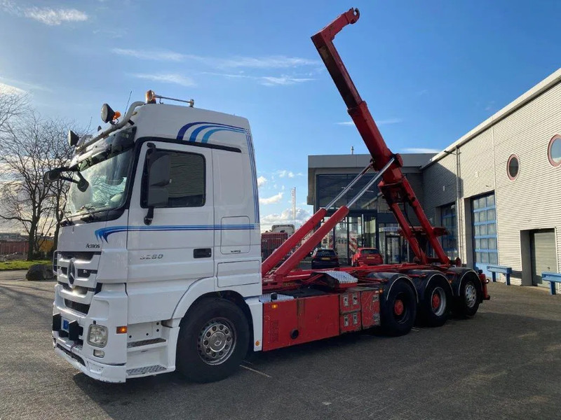 Mercedes-Benz Actros 3260 V8 / 15,9L / 8X4 / BIG AXLE / PALFINGER T26 HOOKLIFT / LIFT+LENKACHSE / FULL-AIR / AIRCO / AUTOMATIC / EURO-5 / 2013 - Hákový nosič kontejnerů: obrázek 1 Mercedes-Benz Actros 3260 V8 / 15,9L / 8X4 / BIG AXLE / PALFINGER T26 HOOKLIFT / LIFT+LENKACHSE / FULL-AIR / AIRCO / AUTOMATIC / EURO-5 / 2013 - Hákový nosič kontejnerů: obrázek 1