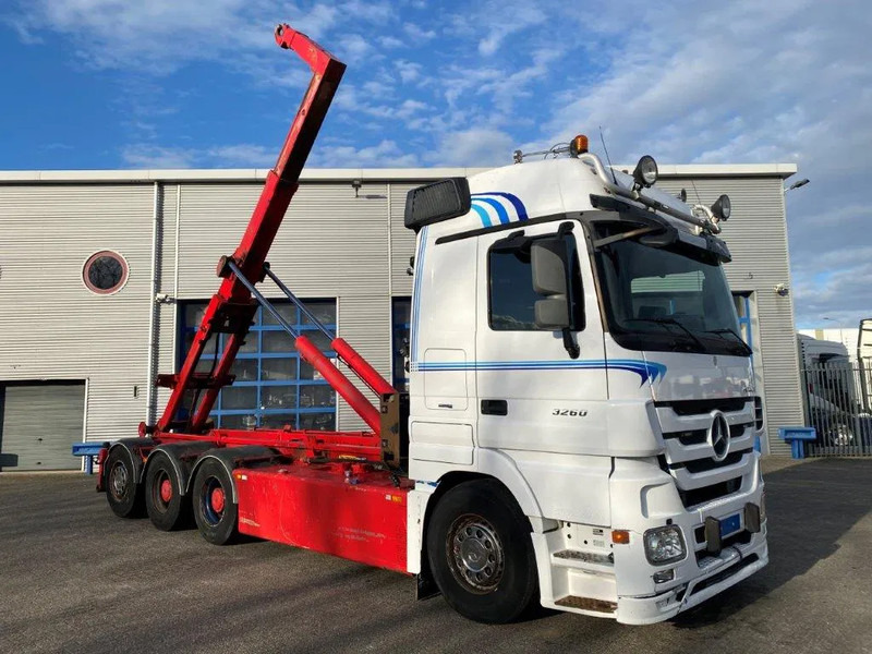 Mercedes-Benz Actros 3260 V8 / 15,9L / 8X4 / BIG AXLE / PALFINGER T26 HOOKLIFT / LIFT+LENKACHSE / FULL-AIR / AIRCO / AUTOMATIC / EURO-5 / 2013 - Hákový nosič kontejnerů: obrázek 4 Mercedes-Benz Actros 3260 V8 / 15,9L / 8X4 / BIG AXLE / PALFINGER T26 HOOKLIFT / LIFT+LENKACHSE / FULL-AIR / AIRCO / AUTOMATIC / EURO-5 / 2013 - Hákový nosič kontejnerů: obrázek 4