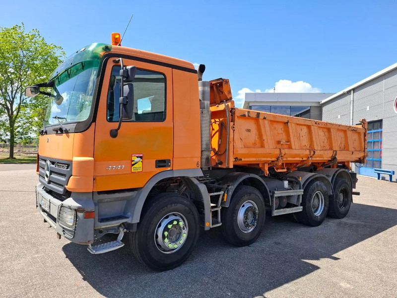Mercedes-Benz Actros 4141 / 3SIDE MEILLER TIPPER / FULL-STEEL / DRUM BRAKES / ONLY:535937 KM / 2XSTEERING AXLE / AIRCO / AUTOMATIC / EURO-3 / - Sklápěč: obrázek 3 Mercedes-Benz Actros 4141 / 3SIDE MEILLER TIPPER / FULL-STEEL / DRUM BRAKES / ONLY:535937 KM / 2XSTEERING AXLE / AIRCO / AUTOMATIC / EURO-3 / - Sklápěč: obrázek 3