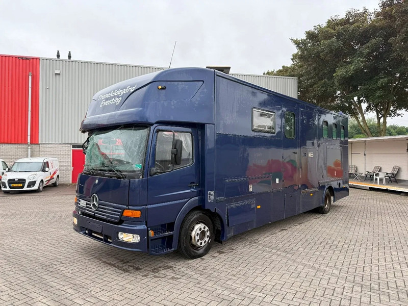 Mercedes-Benz Atego 1223 / ENGINE RUNNING / ONLY:159450 KM / HORSETRUCK / HEATED BOX / GEN2-TACHO= WATERTANK / LIVING ROOM / EURO-2 / MANUAL / - Auto na přepravu koní: obrázek 1 Mercedes-Benz Atego 1223 / ENGINE RUNNING / ONLY:159450 KM / HORSETRUCK / HEATED BOX / GEN2-TACHO= WATERTANK / LIVING ROOM / EURO-2 / MANUAL / - Auto na přepravu koní: obrázek 1