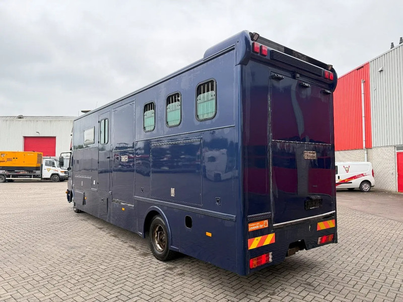 Mercedes-Benz Atego 1223 / ENGINE RUNNING / ONLY:159450 KM / HORSETRUCK / HEATED BOX / WATERTANK / LIVING ROOM / EURO-2 / MANUAL / 1998 - Auto na přepravu koní: obrázek 3 Mercedes-Benz Atego 1223 / ENGINE RUNNING / ONLY:159450 KM / HORSETRUCK / HEATED BOX / WATERTANK / LIVING ROOM / EURO-2 / MANUAL / 1998 - Auto na přepravu koní: obrázek 3