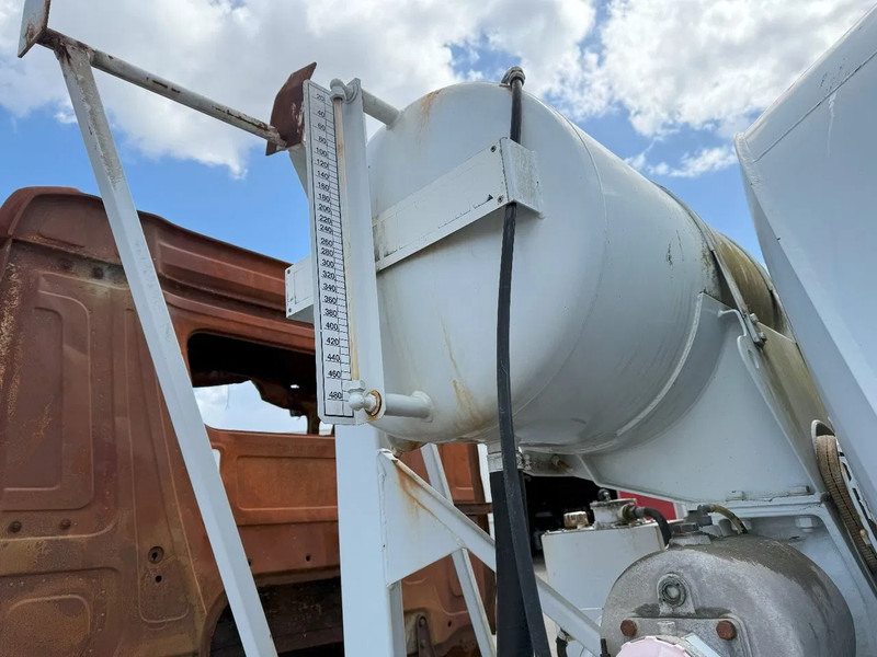 Příslušenství Liebherr 804 FSL 804 FSL / 8m³ / WATERTANK 500 LITER / POMP NOT INCLUDED / ! EMPTY ! / 2015: obrázek 11