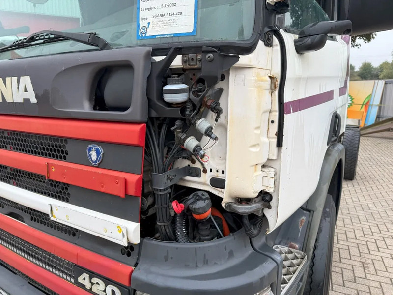 Podvozek s kabinou Scania 124-420 / ENGINE RUNNING / RETARDER / BIG AXLE / FULL-STEEL / ONLY: 540918 KM / OLD TACHO / AIRCO / MANUAL / EURO-3 / 2002: obrázek 7 Podvozek s kabinou Scania 124-420 / ENGINE RUNNING / RETARDER / BIG AXLE / FULL-STEEL / ONLY: 540918 KM / OLD TACHO / AIRCO / MANUAL / EURO-3 / 2002: obrázek 7
