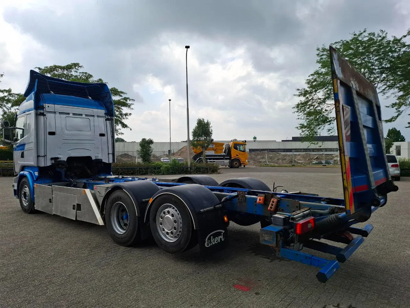 Scania R580 V8 / RETARDER / LIFT+LENKACHSE / FULL-AIR / PLATFORM 2000 KG / LEATHER / AIRCO / AUTOMATIC / EURO-6 / 2014 - Podvozek s kabinou: obrázek 3 Scania R580 V8 / RETARDER / LIFT+LENKACHSE / FULL-AIR / PLATFORM 2000 KG / LEATHER / AIRCO / AUTOMATIC / EURO-6 / 2014 - Podvozek s kabinou: obrázek 3