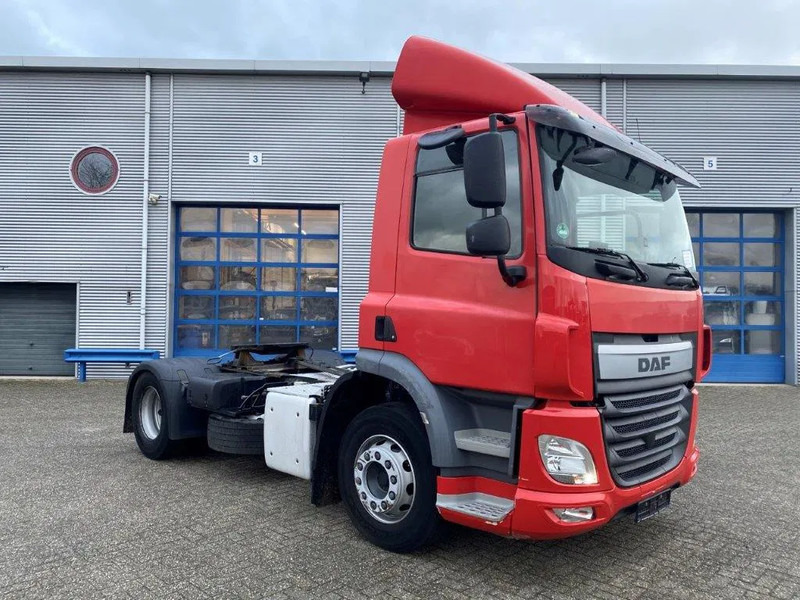 DAF CF400 / GERMAN TRUCK / DEB / ACC / LWDS / AIRCO / ONLY: 557995 KM / AUTOMATIC / EURO-6 / 2016 - Tahač: obrázek 2 DAF CF400 / GERMAN TRUCK / DEB / ACC / LWDS / AIRCO / ONLY: 557995 KM / AUTOMATIC / EURO-6 / 2016 - Tahač: obrázek 2