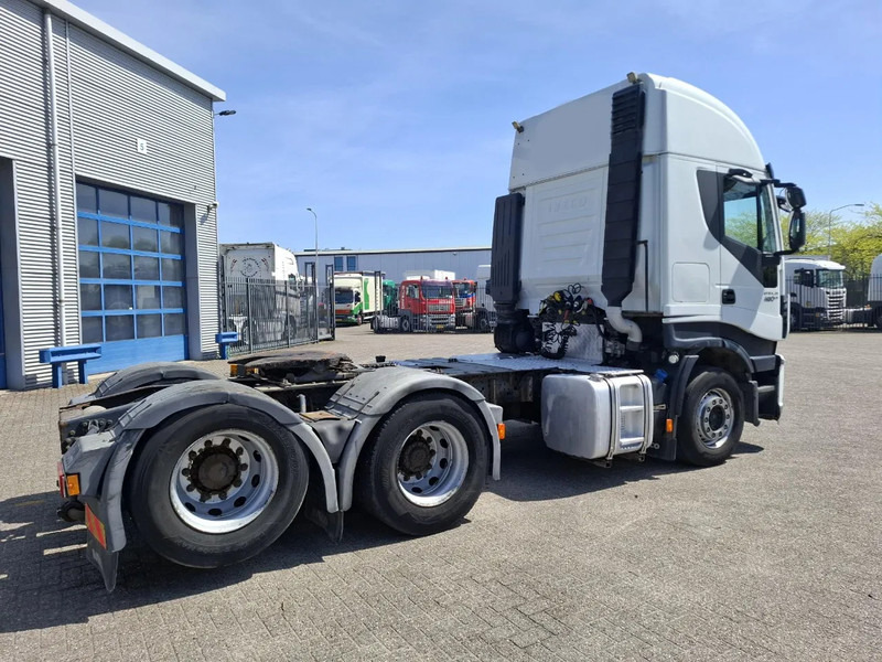 Iveco Stralis 440 / HYDRAULICS / BOOGIE / FRIDGE / 2XBED / 620664 KM / AIRCO / AUTOMATIC / EURO-6 / 2015 - Tahač: obrázek 5 Iveco Stralis 440 / HYDRAULICS / BOOGIE / FRIDGE / 2XBED / 620664 KM / AIRCO / AUTOMATIC / EURO-6 / 2015 - Tahač: obrázek 5