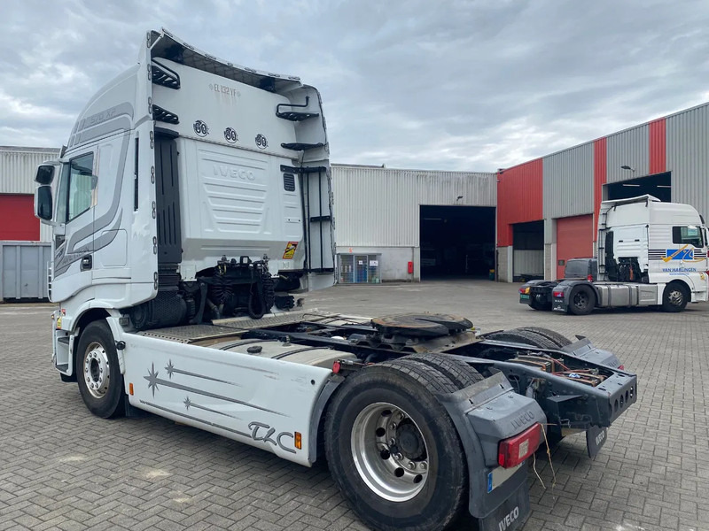 Iveco Stralis 570 XP / ENGINE RUNNING / INTARDER / PARKCOOL / DOUBLE TANK / NAVI / LEATHER / ONLY:749717 KM / ALCOA / EURO-6 / 2017 - Tahač: obrázek 3 Iveco Stralis 570 XP / ENGINE RUNNING / INTARDER / PARKCOOL / DOUBLE TANK / NAVI / LEATHER / ONLY:749717 KM / ALCOA / EURO-6 / 2017 - Tahač: obrázek 3