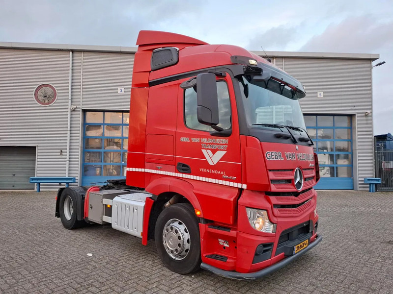 Mercedes-Benz Actros 1942 / NL TRUCK / TUV:25-08-2026 / ONLY:632483 KM / LWDS / CLEAN TRUCK / AUTOMATIC / EURO-6 / 2016 - Tahač: obrázek 2 Mercedes-Benz Actros 1942 / NL TRUCK / TUV:25-08-2026 / ONLY:632483 KM / LWDS / CLEAN TRUCK / AUTOMATIC / EURO-6 / 2016 - Tahač: obrázek 2