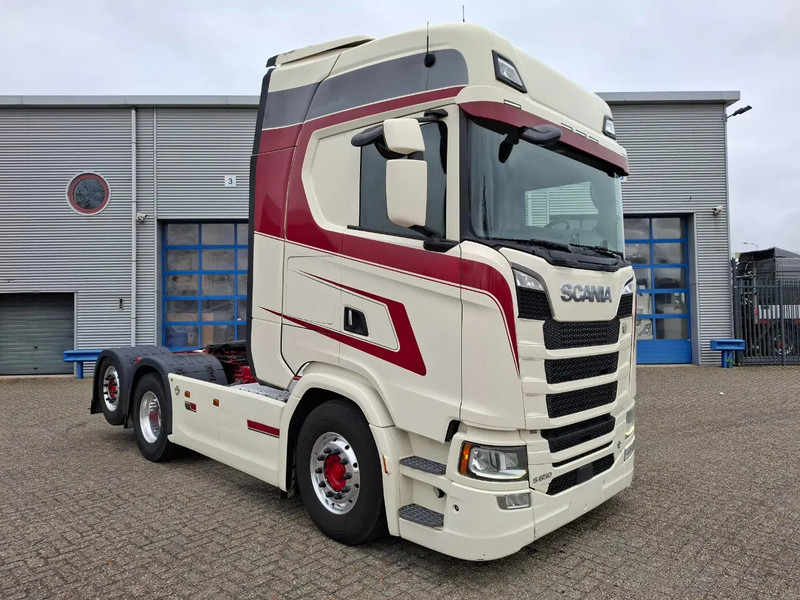 Scania NGS S650 V8 / RETARDER / 633397 KM / 9 TON FRONT AXELE / FULL-AIR / INLINER / FULL SPOILER / LEATHER / ALCOA / NAVI / FRIDGE / E - Tahač: obrázek 2 Scania NGS S650 V8 / RETARDER / 633397 KM / 9 TON FRONT AXELE / FULL-AIR / INLINER / FULL SPOILER / LEATHER / ALCOA / NAVI / FRIDGE / E - Tahač: obrázek 2