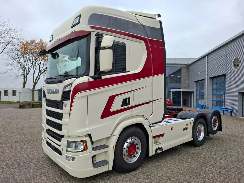 Scania NGS S650 V8 / RETARDER / 633397 KM / 9 TON FRONT AXELE / FULL-AIR / INLINER / FULL SPOILER / LEATHER / ALCOA / NAVI / FRIDGE / E - Tahač: obrázek 1 Scania NGS S650 V8 / RETARDER / 633397 KM / 9 TON FRONT AXELE / FULL-AIR / INLINER / FULL SPOILER / LEATHER / ALCOA / NAVI / FRIDGE / E - Tahač: obrázek 1