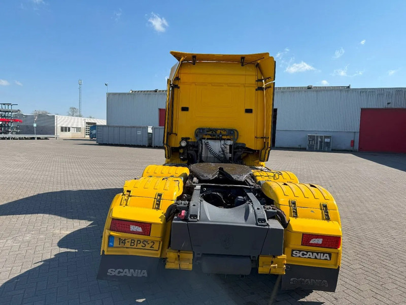 Scania R520 V8 / ENGINE RUNNING / RETARDER / HYDRAULICS / NL TRUCK / LIFT+LENKACHSE / ONLY:717000 KM / EURO-6 /2015 - Tahač: obrázek 4 Scania R520 V8 / ENGINE RUNNING / RETARDER / HYDRAULICS / NL TRUCK / LIFT+LENKACHSE / ONLY:717000 KM / EURO-6 /2015 - Tahač: obrázek 4