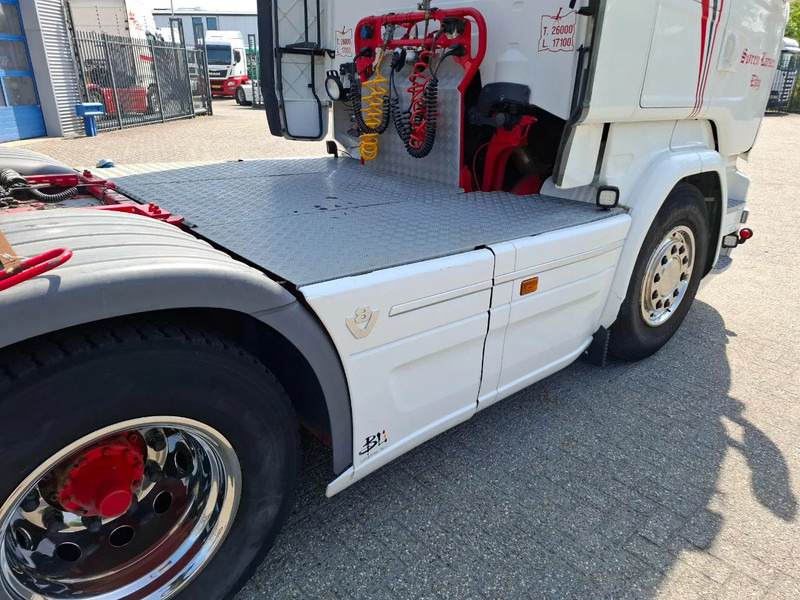 Tahač Scania R520 V8 / RETARDER / BOOGIE / FULL-AIR / ACC / LWDS / LEATHER / NAVI / XENON / FRIDGE / AUTOMATIC / EURO-6 / 2015: obrázek 11